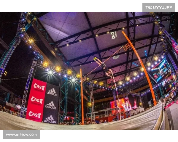 周冠宇合作运动品牌推限定款，上海地标设计致敬家乡